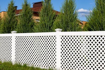 White Pvc Fence Installation in Pearland, TX